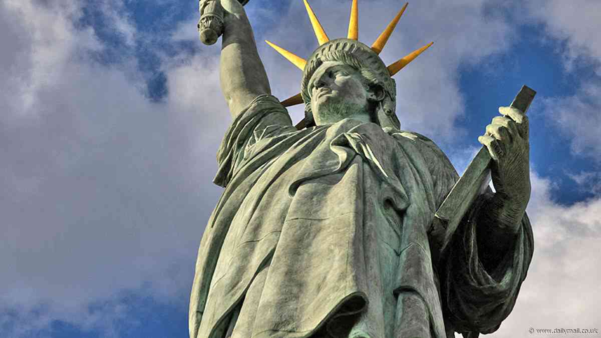 Lady Liberty unguarded: Tax-funded $44 million security team slammed for watching sports on cell phones, NOT checking for bombs or terrorists