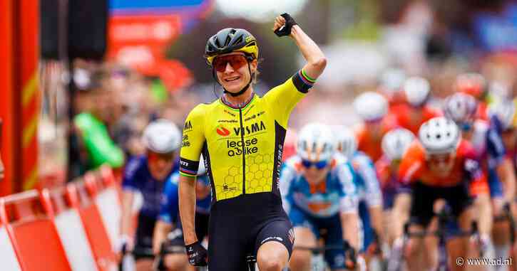 Oppermachtige Marianne Vos sprint in Vuelta naar 252ste zege in loopbaan
