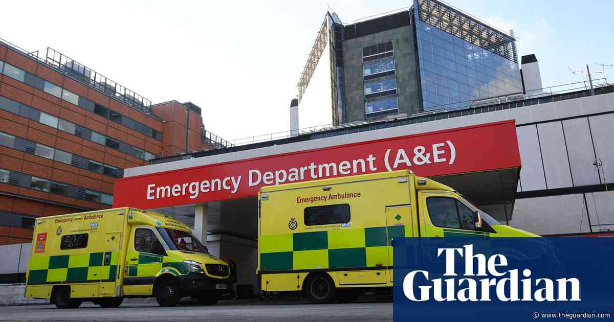 Slow 999 response times forcing many more people to find own way to A&E