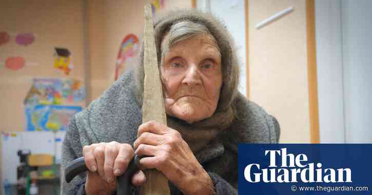 Ukrainian woman, 98, walks six miles alone to escape Russian-held territory