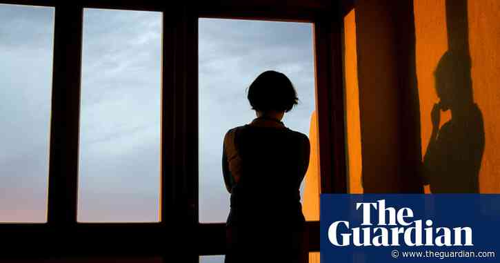 Perimenopausal women have 40% higher risk of depression, study suggests