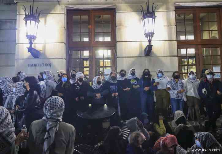 Columbia: Students barricading in building to face expulsion