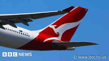 Qantas blunder lets customers view strangers' data