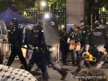 Usa, la polizia irrompe alla Columbia: università liberata, manifestanti pro Palestina arrestati