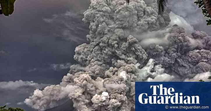 Indonesia volcano eruption spreads ash to Malaysia and shuts airports