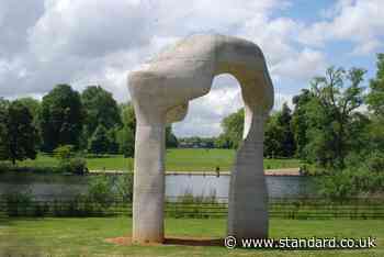 Council criticized over £120,000 bill to loan modernist sculpture The Arch