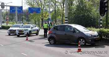 Ongelukken met meerdere auto’s bij de Efteling, grote vertraging voor bezoekers op drukke en zonnige dag