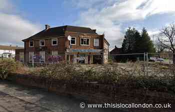 The Pompadours, Harold Hill pub demolition approved