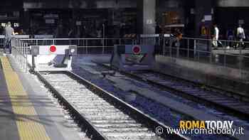 Straniero investito sui binari alle porte della stazione Termini, traffico ferroviario in tilt