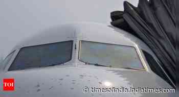 Vistara's Delhi-bound aircraft returns safely to Bhubaneswar after windshield cracks due to hailstorm during take off