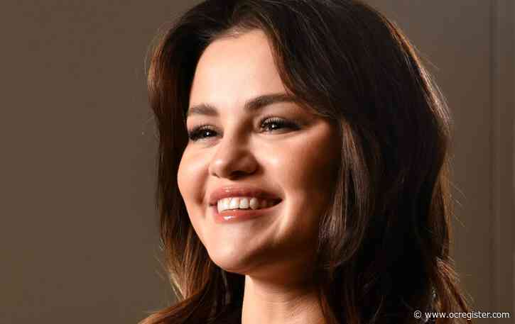 Selena Gomez hangs out with LA chefs in her new Food Network series