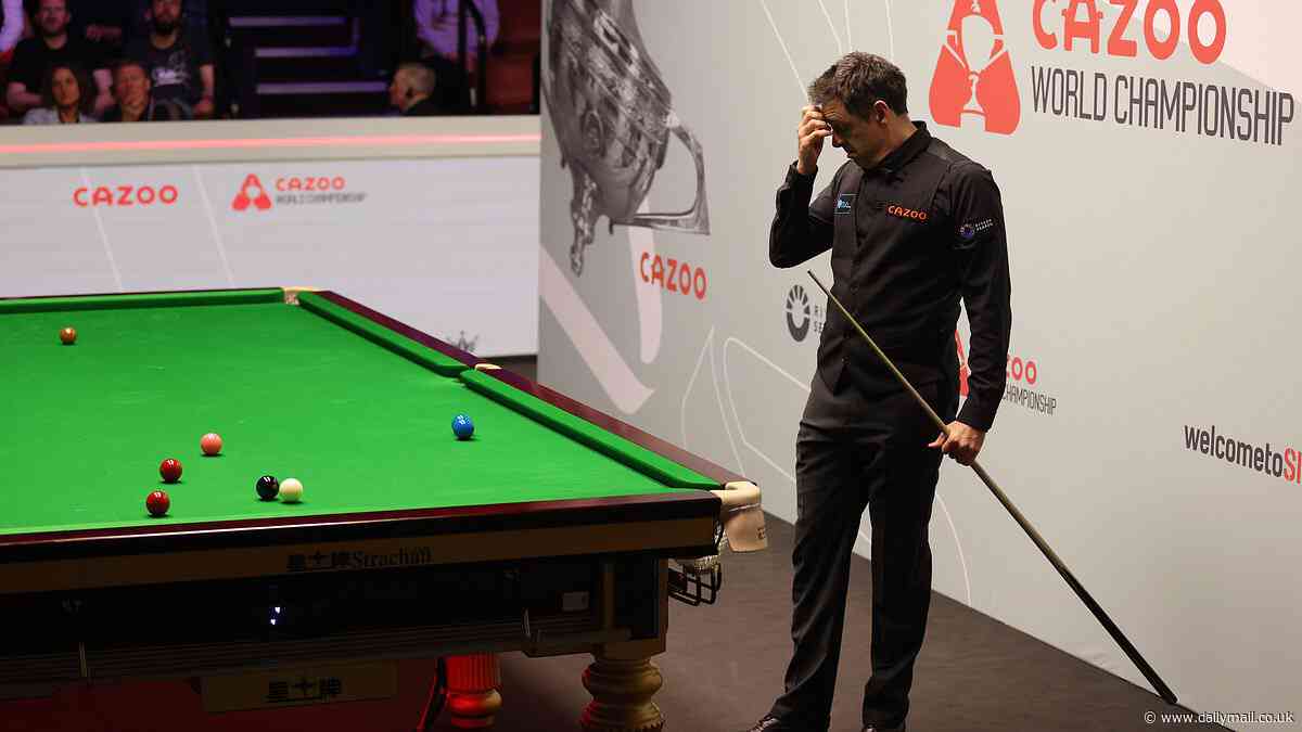 Ronnie O'Sullivan is hailed for one of the 'greatest bits of sportsmanship ever' during World Snooker Championships quarter-final clash with Stuart Bingham