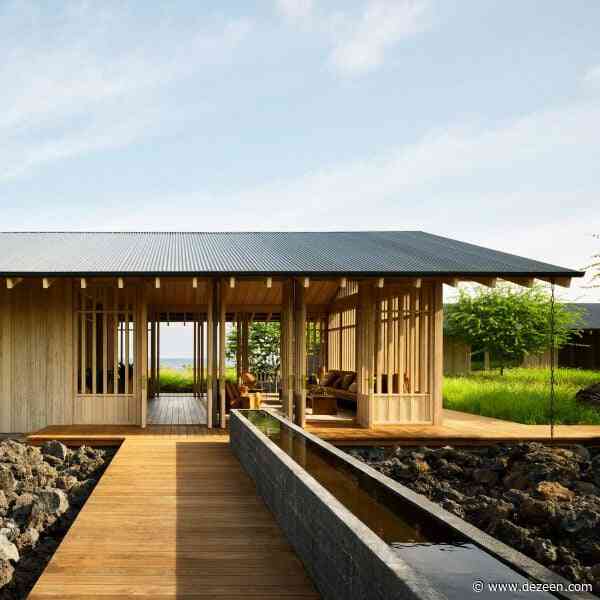 Hawaii house by Walker Warner Architects designed to be "elegant but spare"
