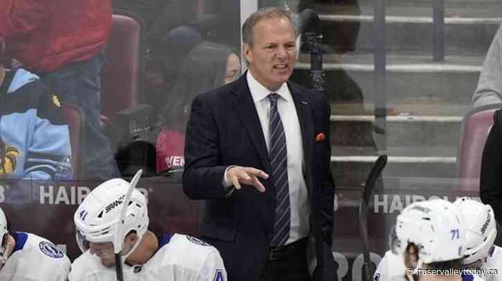 Lightning coach Jon Cooper apologizes for inappropriate comment about putting skirts on goalies