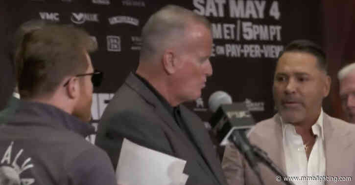 Canelo Alvarez erupts on ‘f*cking asshole’ Oscar De La Hoya, duo separated in profane presser exchange