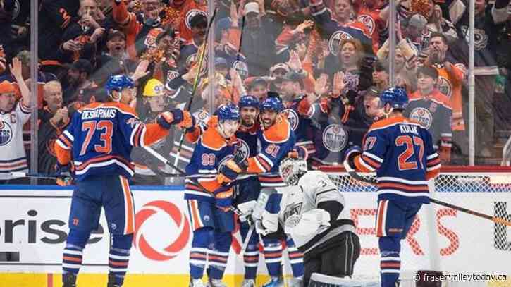 Draisaitl scores twice, Oilers advance to second round with 4-3 win over Kings