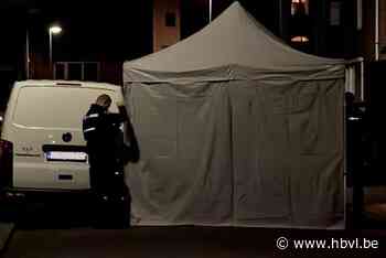 Dode man aangetroffen op straat in Maastricht, politie start forensisch onderzoek