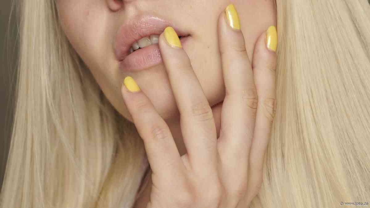 Yellow Butter Nails: So gelingen die Sommernägel