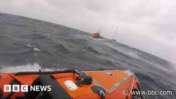 RNLI crews rescue yacht in difficulty off coast