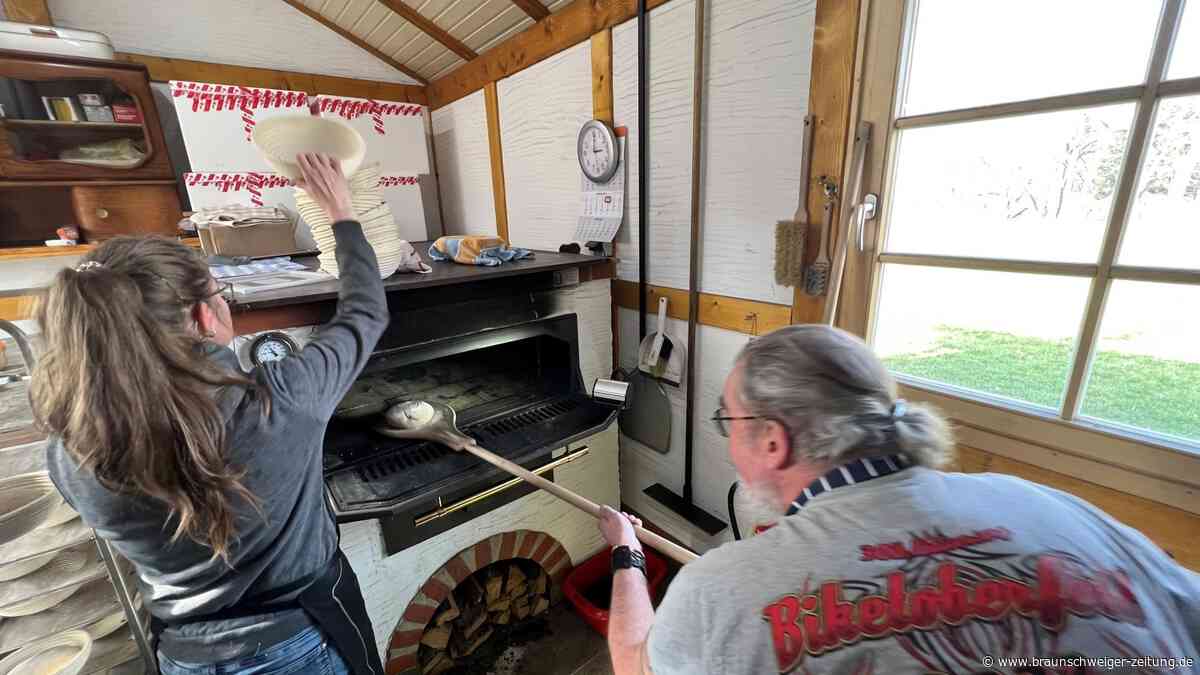 Lecker: In Neuhof wird wieder Brot frisch im Holzofen gebacken