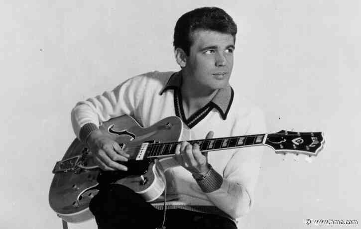 Tributes paid to rock’n’roll legend and “king of twang” Duane Eddy, who has died age 86