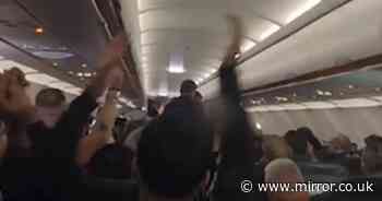 easyJet passengers erupt in 'na na na na, goodbye' chant to couple after emergency landing