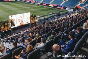 Naar de cinema in stadion van KAA Gent: sterren op het veld maken plaats voor sterren op groot scherm