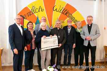 Erzbischof übergibt 17.000 Euro an Padermahlzeit
