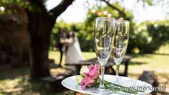 Einladung zur Hochzeit: Wie viel Geld sollte man dem Brautpaar schenken?