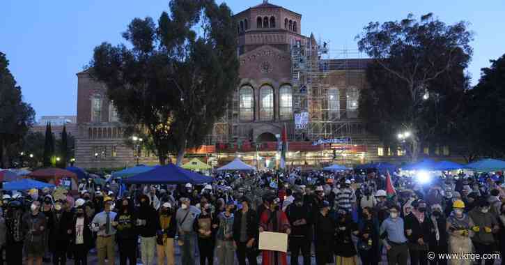 Police move in, begin dismantling demonstrators' encampment at UCLA