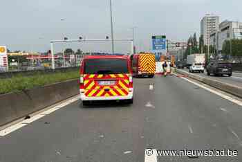 Jan de Vostunnel afgesloten door ernstig ongeval: bestuurder in levensgevaar naar ziekenhuis