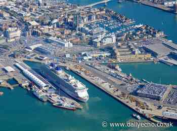 Southampton traffic warning with three cruise ships in port