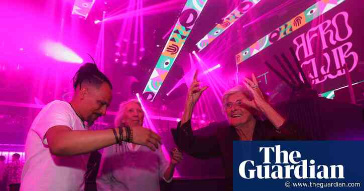 ‘We can live again’: Belgian nursing home residents hit the nightclubs