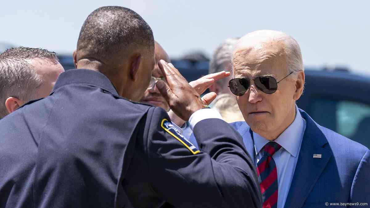 Biden meets with families of slain officers in Charlotte, N.C.