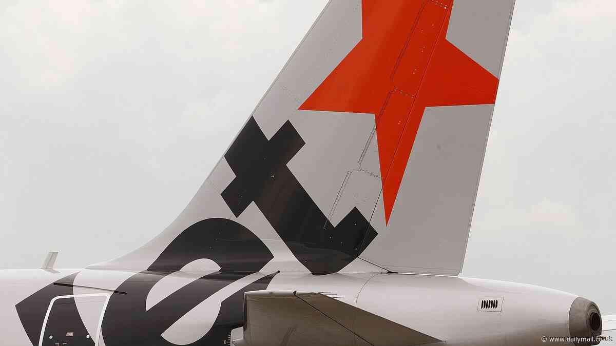 Jetstar website CRASHES as bargain hunters leap on airline's $29 flight offer