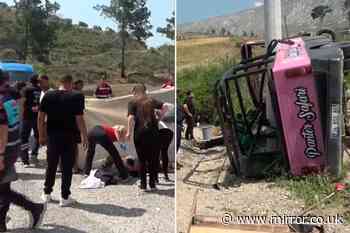 Horror crash leaves Brit fighting for life and 15 injured as Turkey tourist buses collide