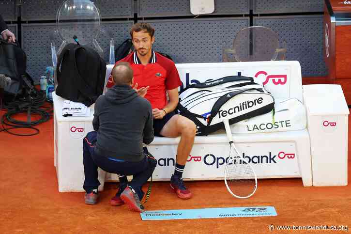 Daniil Medvedev retires, propels Jiri Lehecka into Madrid Masters semi-final