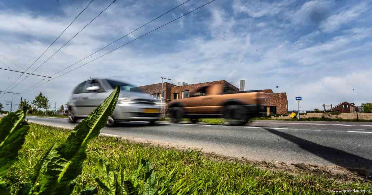 Roep om trajectcontroles om verkeershufters in Arnhem een halt te roepen: ‘Alléén flitspaal is zinloos’