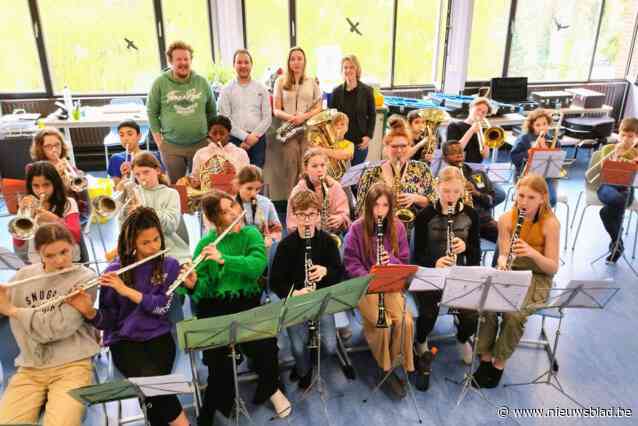 Kinderen leren op school in zestien weken instrument bespelen: “Blazersklas bestaat in andere Europese landen al heel wat jaren”