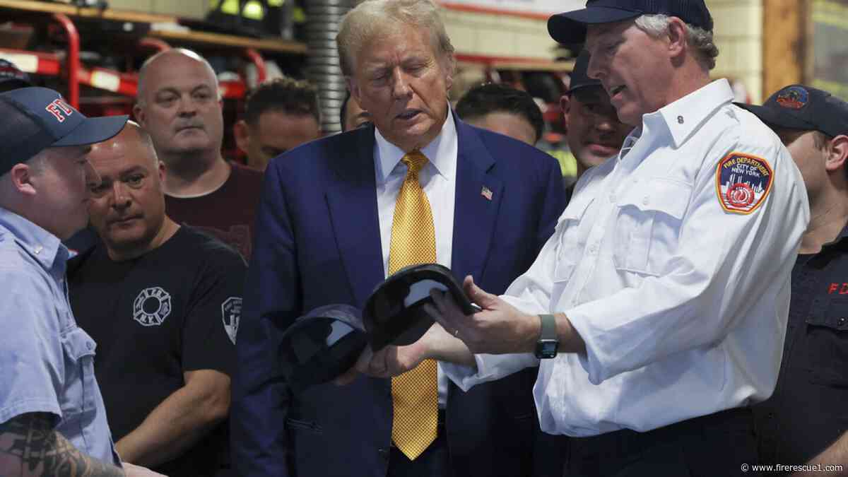 Video: Former President Trump delivers pizzas to FDNY firehouse