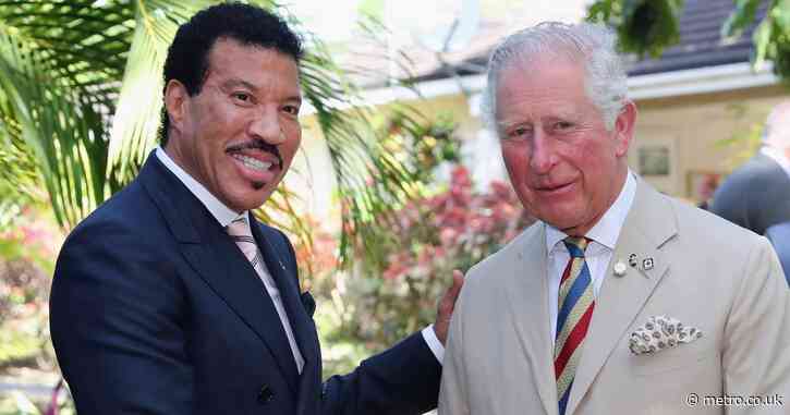 Lionel Richie randomly has inside scoop on King Charles’ health: ‘He’s doing well’
