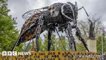 Bee made of weapons brings anti-violence message