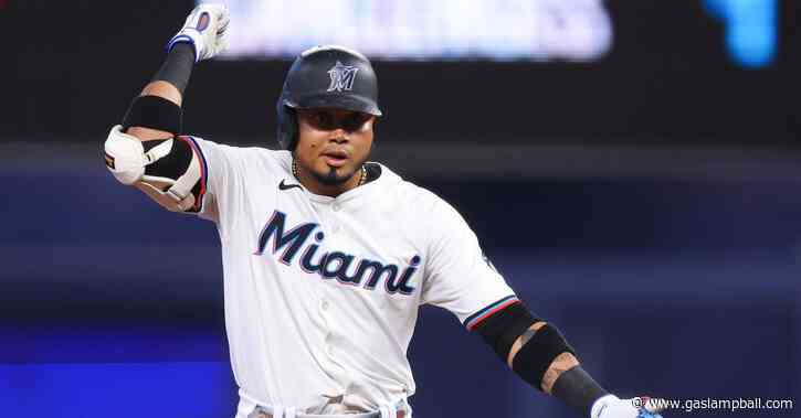 Padres acquiring Luis Arraez from Marlins