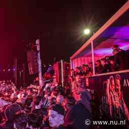 In beeld | Willem II feestelijk onthaald in Tilburg na promotie naar Eredivisie