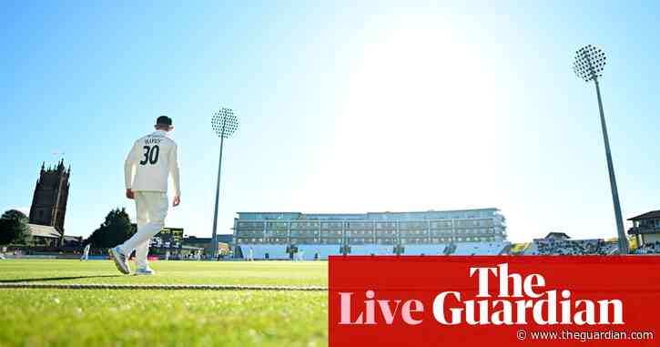 Somerset v Essex, Yorkshire v Glamorgan and more: County cricket day two – live