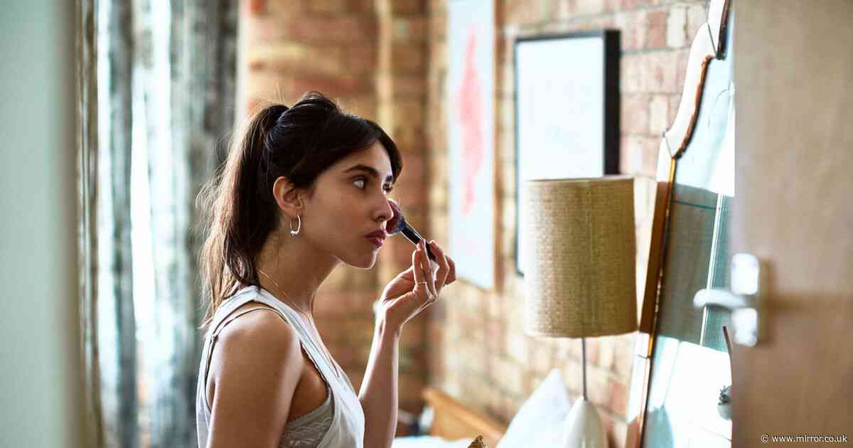 Make-up artist shares five mistakes that instantly make you look older