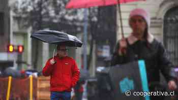 Meteorología prevé inicio de semana "muy frío" y probable aguanieve en Santiago