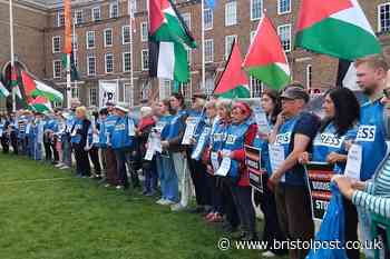 Hundreds marching through Bristol protesting 'media bias' against Palestine