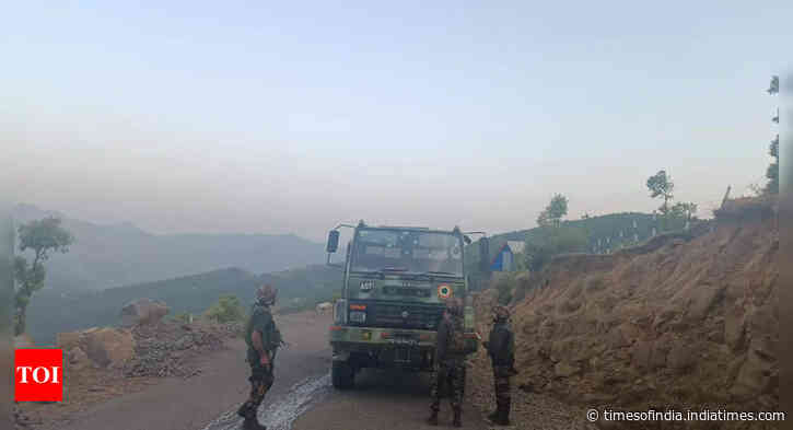 5 soldiers injured after terrorists open fire on two security vehicles in J&K