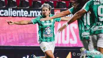 [VIDEO] El crucial gol de Fernanda Pinilla en México y el eufórico festejo de Grace Lazcano